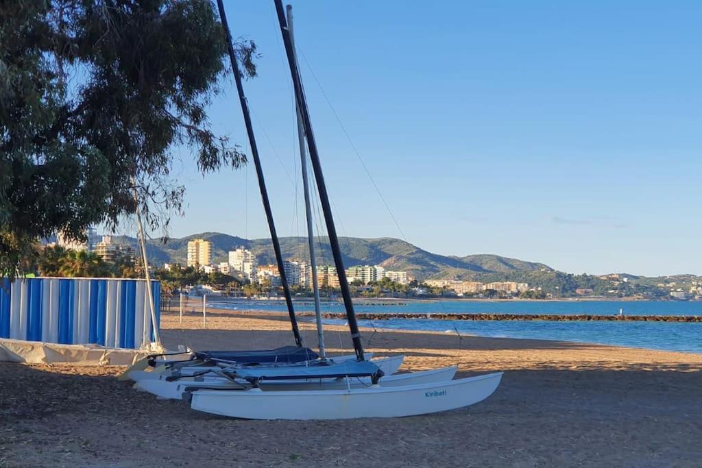 Incredible Seafront With Sunrise And Sunset Views Lejlighed Benicàssim Eksteriør billede